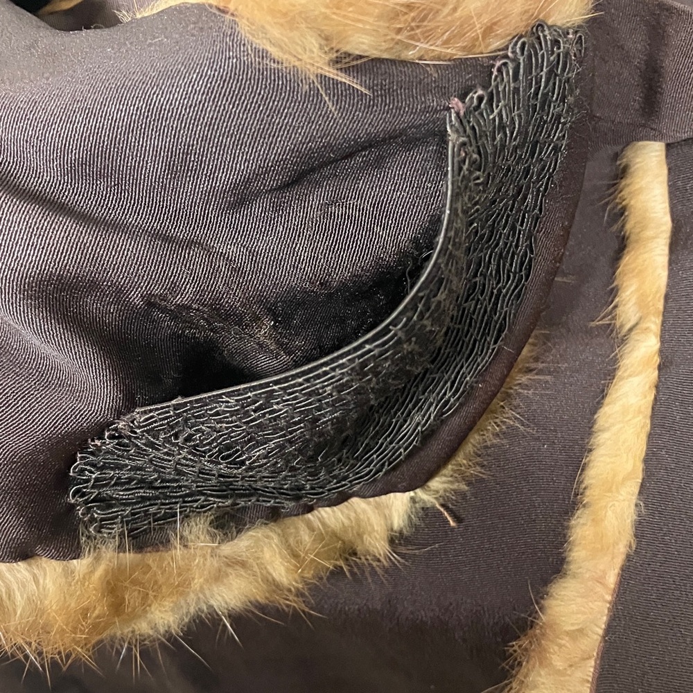 Roy H. Bjorkman Fur cape - Picture 8 of 10